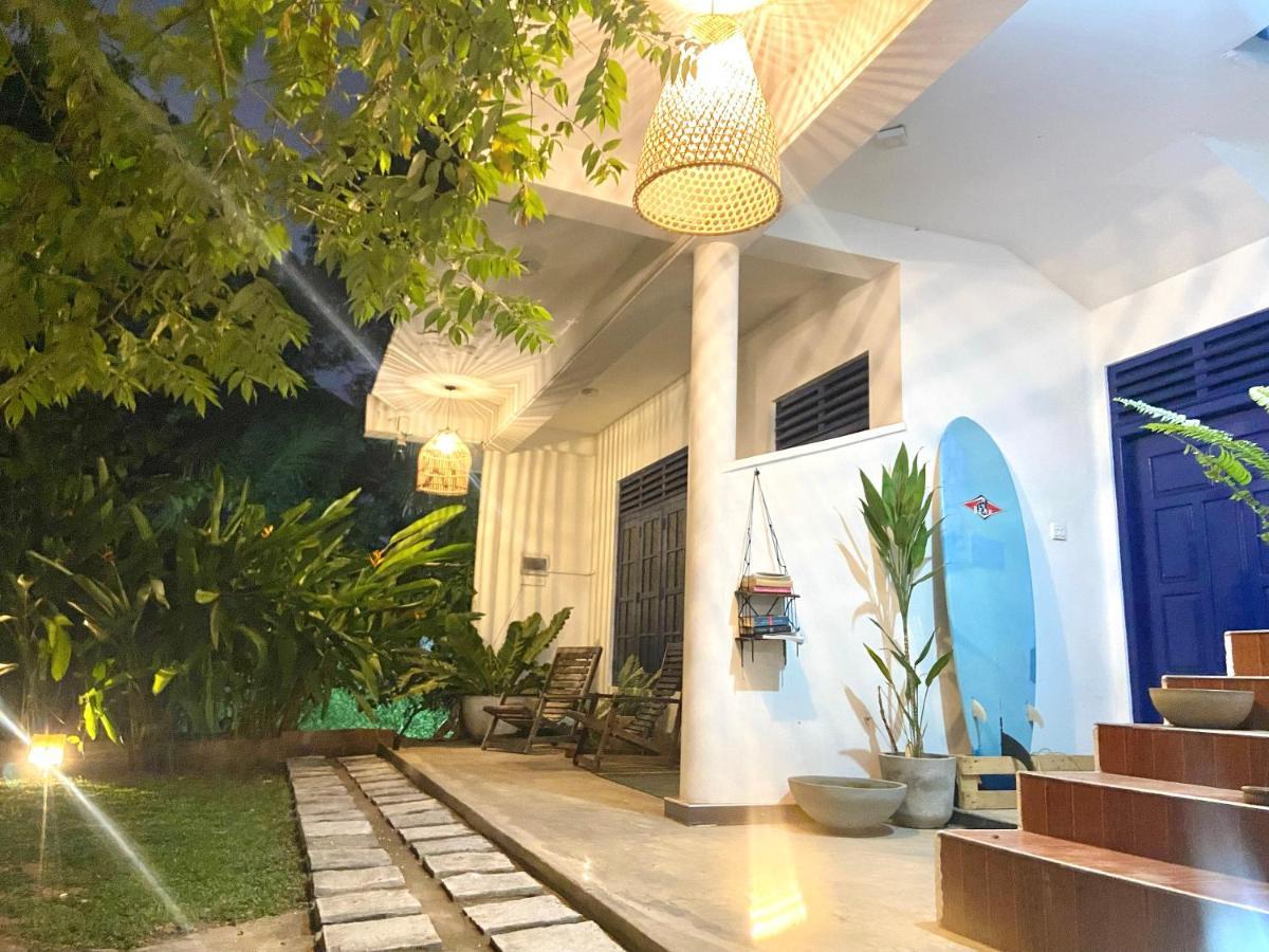 Hostel Babylon Mirissa Exterior foto